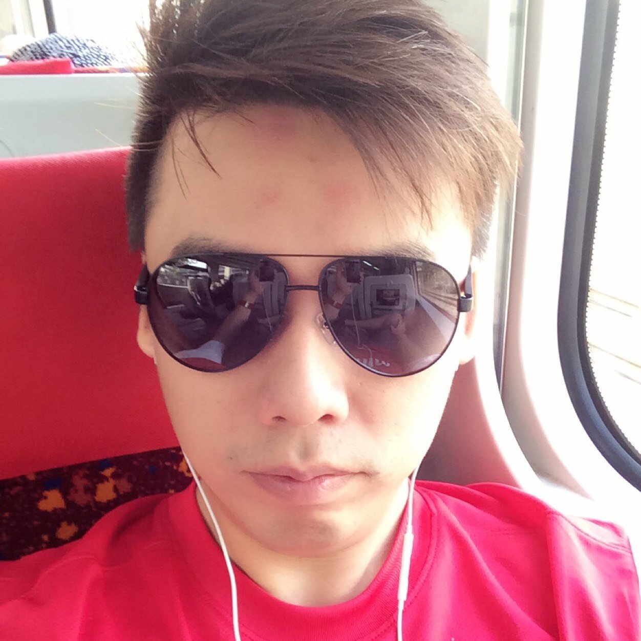 smarttest1122's profile picture. 