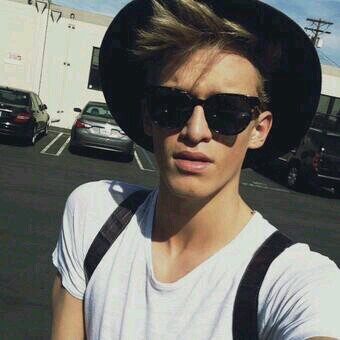 SecretAngel143's profile picture. I am Cody Simpson secret Angel Cody is an amazing person Cody Simpson followed me on 3/24/14 Ally Simpson followed me on 3/24/14: )