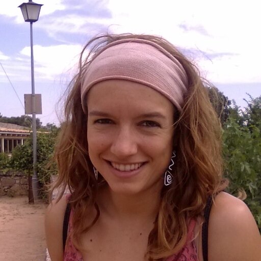 Irene_Caixas's profile picture. Teatre? Llengua? Literatura? Família? Amics? Catalunya? El món?