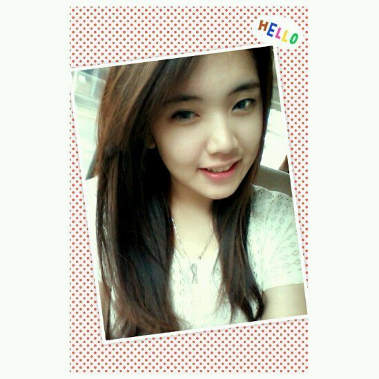 RevinaHindoro's profile picture. simple live with extraordinary JC n people around my world ☺