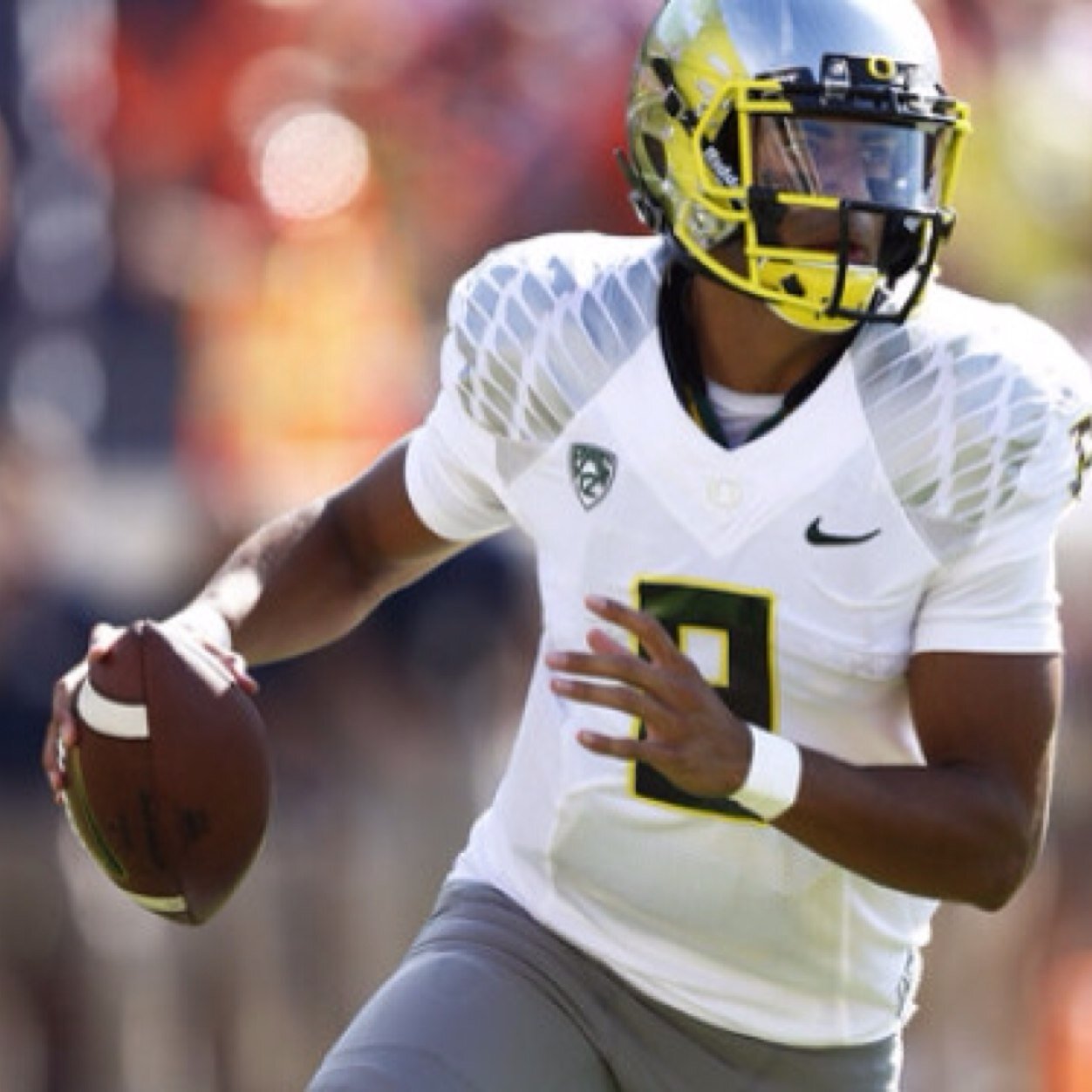 ak9313's profile picture. こっち使ってません、☞☞@grampus_5