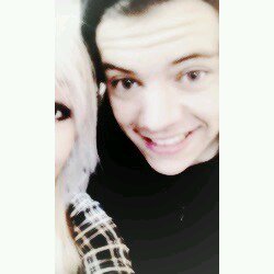 happy bc yolo || harry, 20, metà gatto