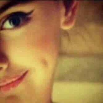 adoosha26's profile picture. 