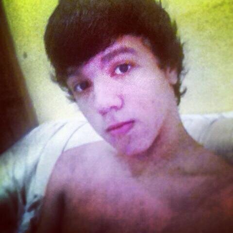 Tá olhando o quê ? Cai fora mané -.-'