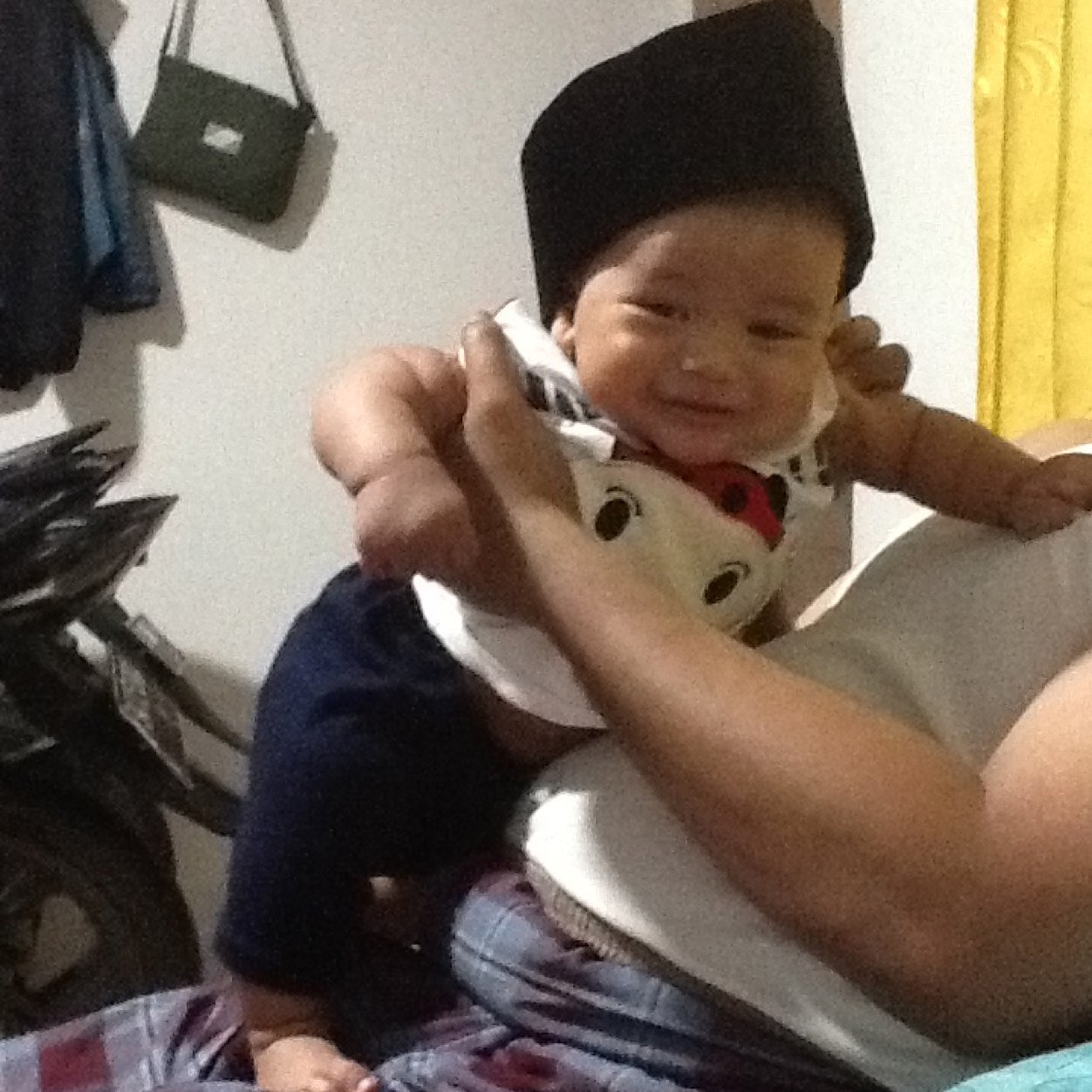 Istrinya Wahyu Wirawan , mamanya Natha Janu Dayu
