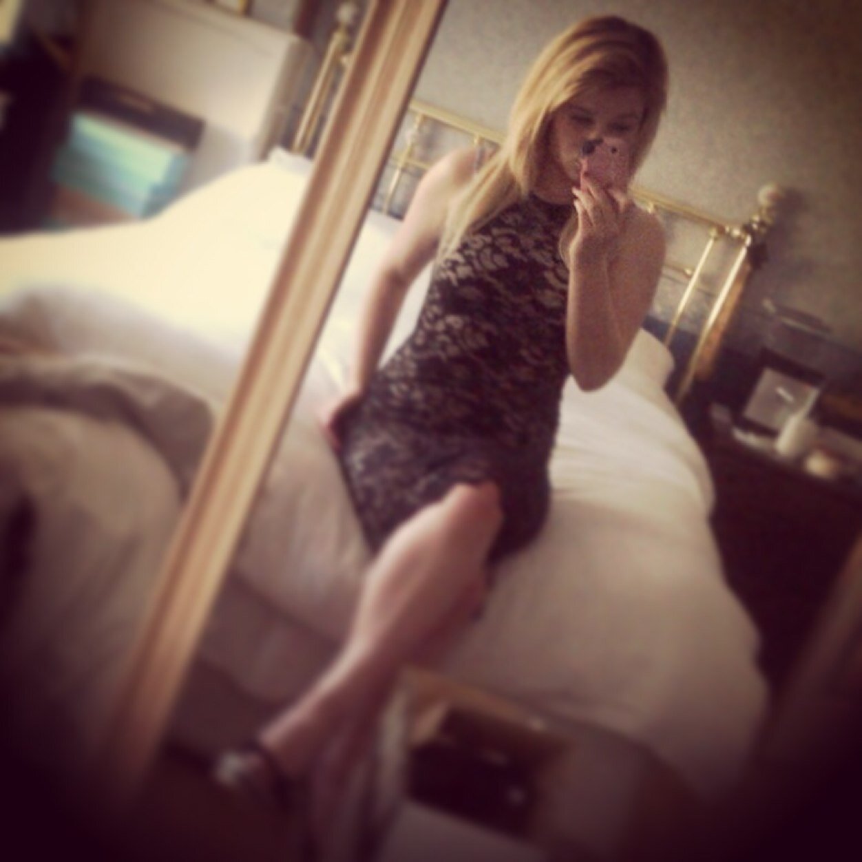 ᴹᴱᴼᵂ•• follow me&i'll follow you back♥