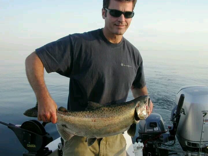 jeffreymday23's profile picture. 50+  walking, weight lifting and salmon fishing