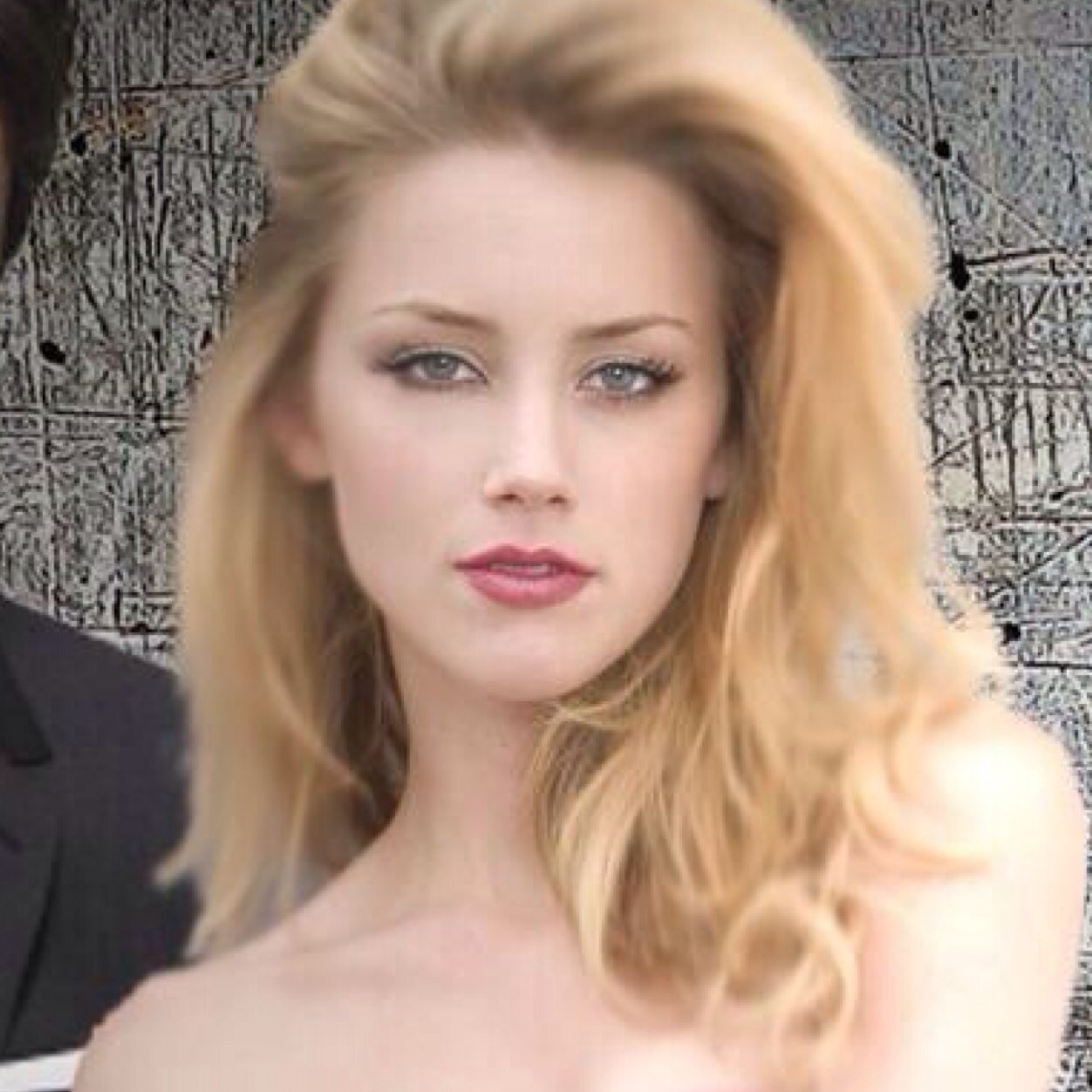 Older sister to Aaron. It's complicated. #Nurse #Vampire 18+