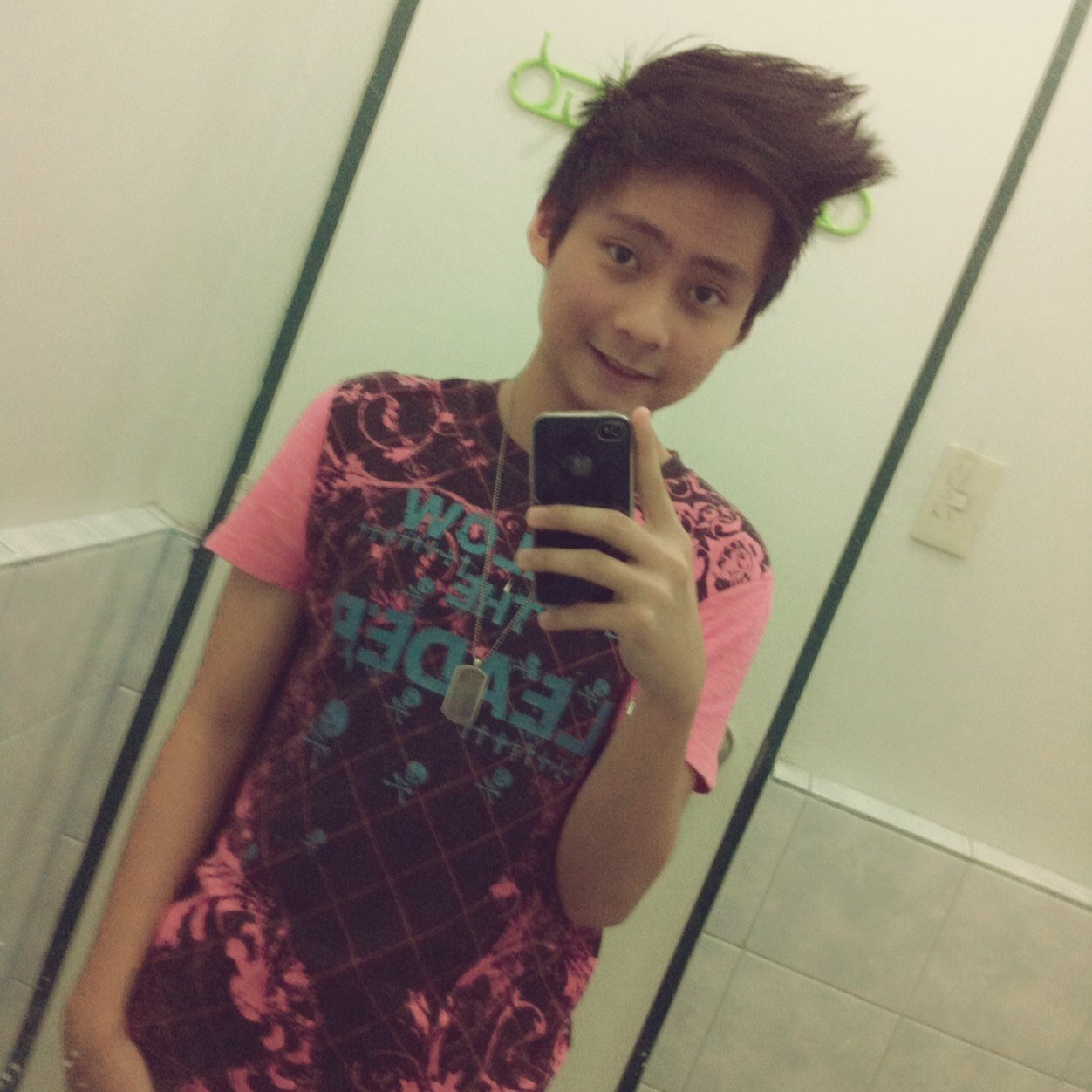 imielreollo's profile picture. Pogi Level: 99999999999