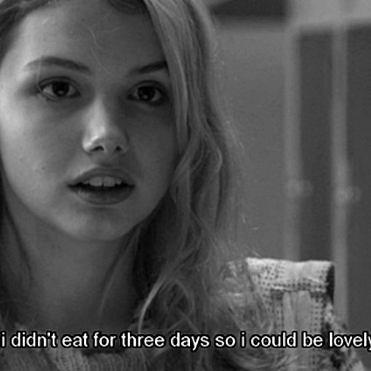 OppositeAna's profile picture. Numb.