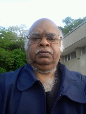 Hates corruption in Public Life.Simplicity is an asset of life. http://t.co/svRqMUSZUE