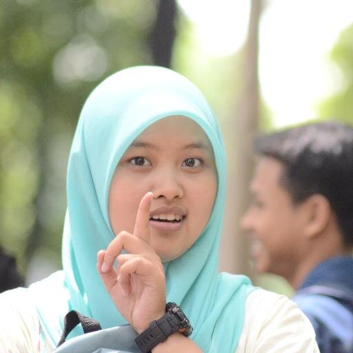 AnisEka3's profile picture. tempat sambat