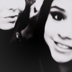 ohmyidiots_'s profile picture. Después de tanta mierda uno jamás vuelve a ser el mismo de antes.