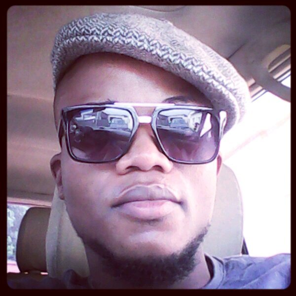 Sou um jovem com sonhos d crianxa, desejo d adulto, follow me and I follow you back###just have fun