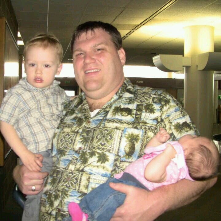 mikulagra's profile picture. 