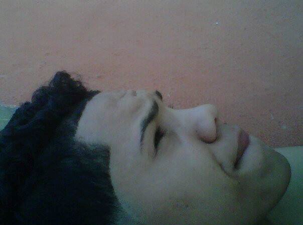 -No me importa lo que pienses de mi  , porque total , tu no me mantienes ............... ;) |