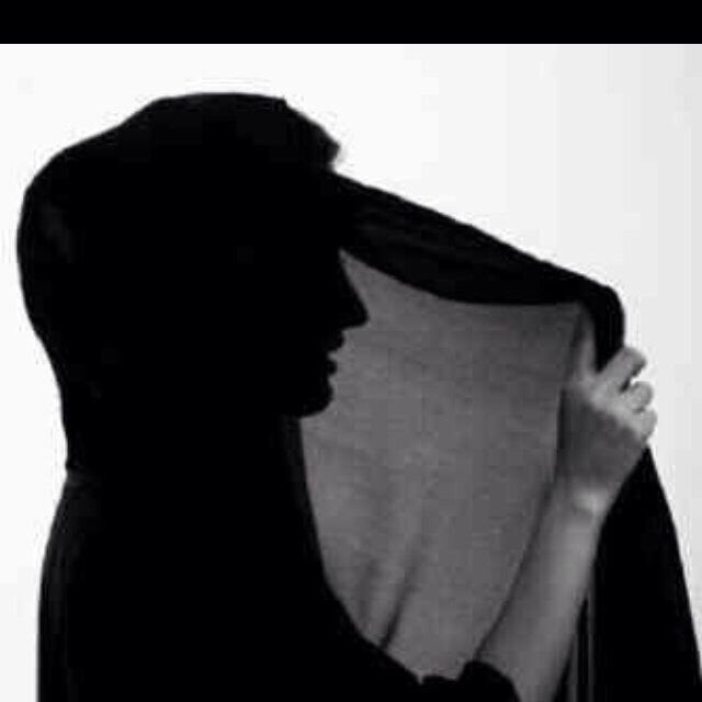 إيهه أمطيريه واهز العرب هز هز أزلازل للجبال الرواسي أما أعيش العمر كله علي عز ولااغدي أذل رأسي