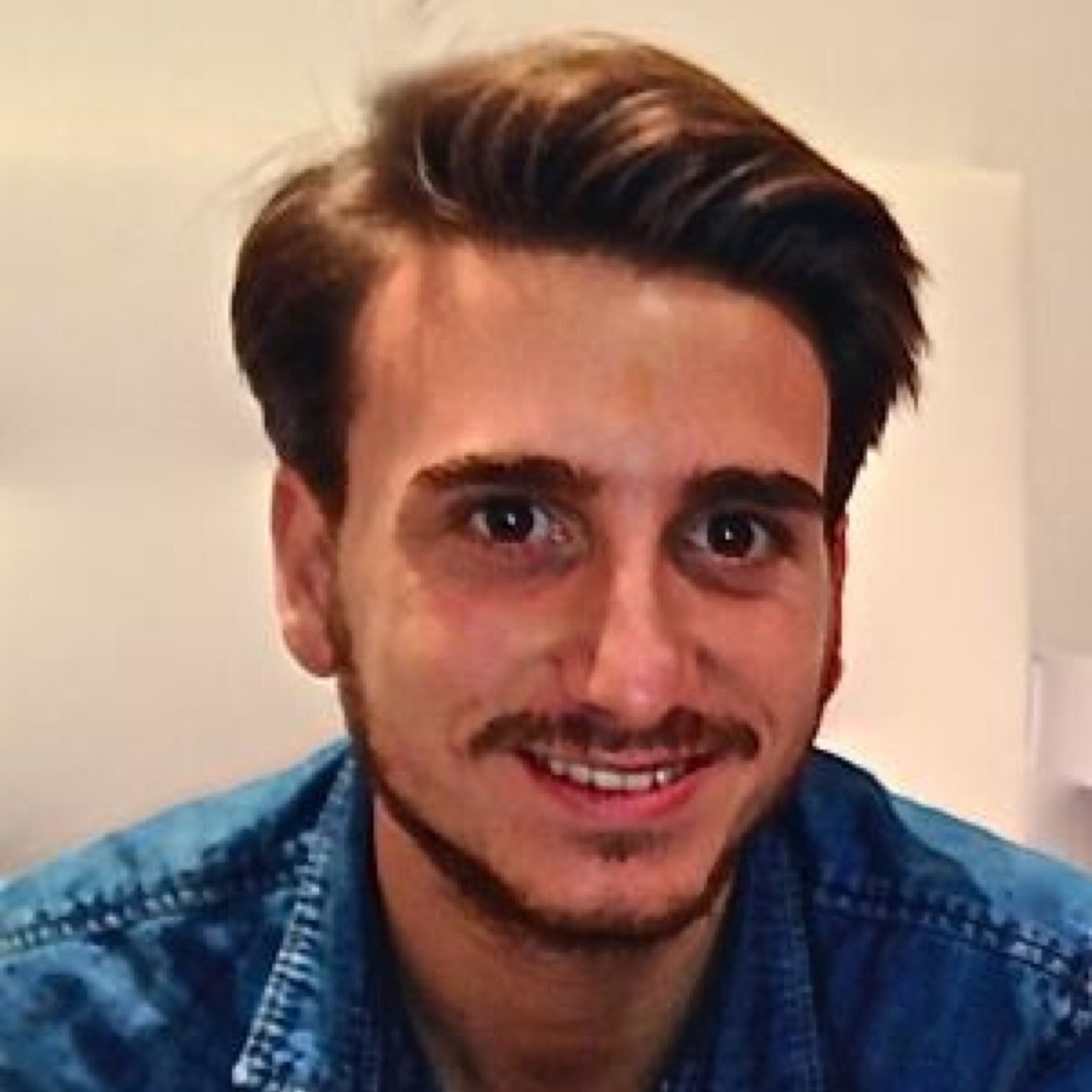 toledhugs Profile Picture