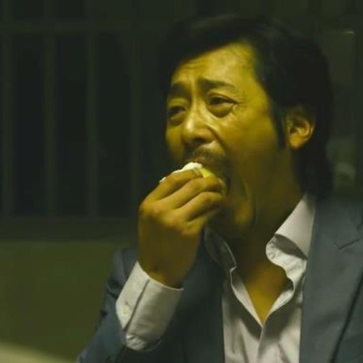 투덜투덜