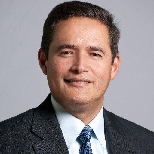 Lic. en Administracion (ULA), Magister en Gerencia General.
Profesor Universitario en la ULA