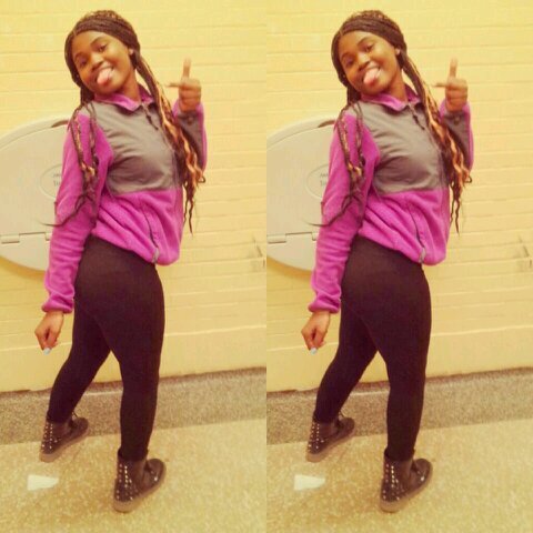 follow me on instaa x_mybeautifulass     - whats a bossman  without his bosslady