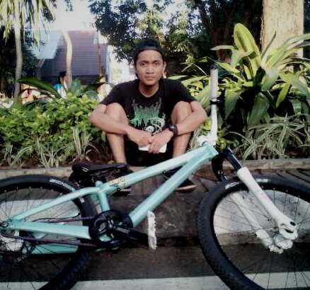 BUKAN ORANG GANTENG !!!