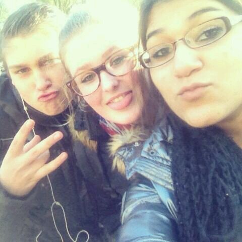 ||OPDC 2B ||14 jaar || Heerhugowaard || Schatjes »» @XhelaniaX Heej liefje Love you babe! Je bent mij beatyy xxhelania♥