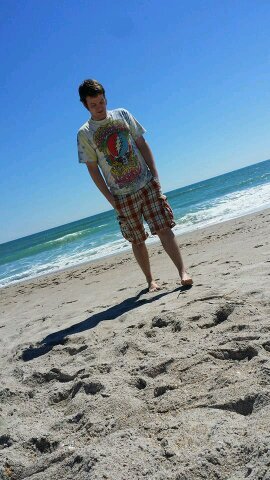 amazinghandle's profile picture. Do big things. 
Play shitty games win shitty prizes.