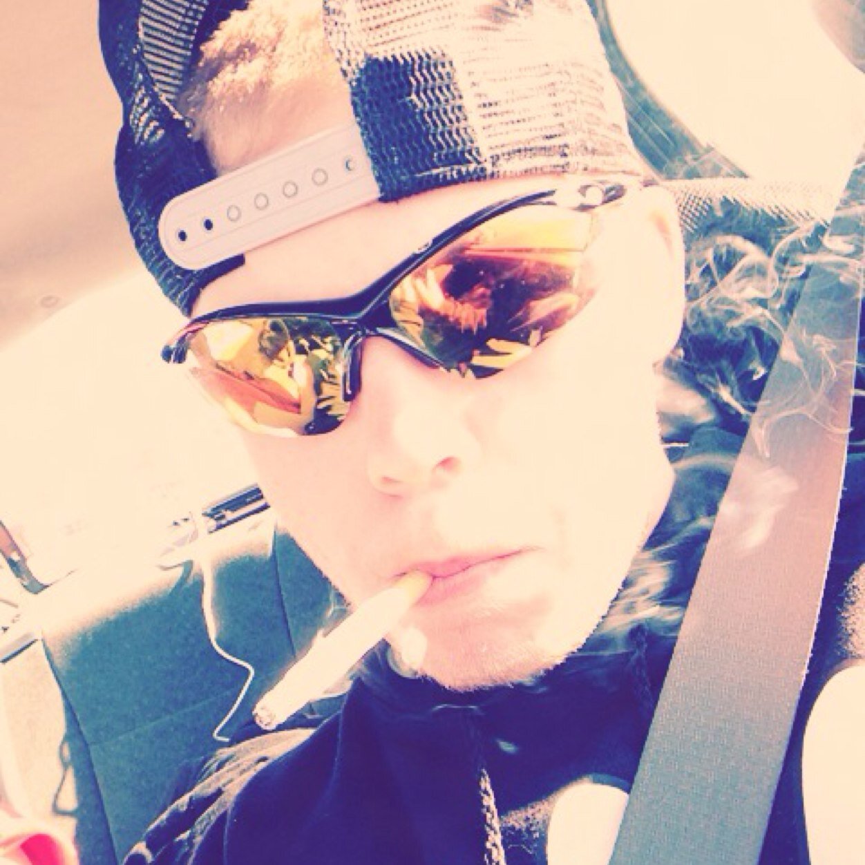 RFAL_toxicz's profile picture. Fuck those who unfollow Second account of @Loveland_Logan PS3 RFAL_Toxicz  SBAD Platinum clan :) its strictly bussiness all day ;)