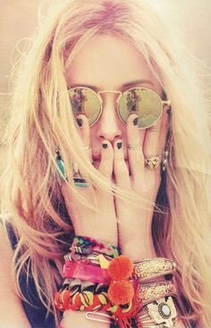 PhiloHippie's profile picture. Think like a hippie ☮ ❀ ☼