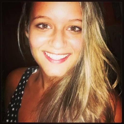 Sou lerda, chata, faladeira, atrapalhada e feliz :)
http://t.co/GeKkUMIoiW
http://t.co/1gEomRCsjl http://t.co/kU52shr5it