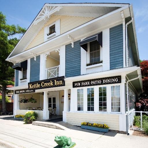Historical 1849 inn - 10 rooms & 5 luxury suites; restaurants serving pub fare & fine dining. Charming outside gazebo & patio. Member of Ontario's Finest Inn