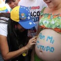 Mujer Venezolana que ama a su País su gente con valores y principios democráticos y familiares, creo en Jesús mi escudo y grandeza