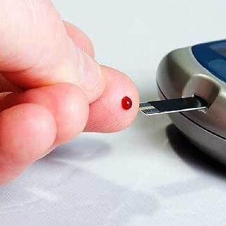 Com alimentação adequada, exercicios físicos regulares e acompanhamento médicos conseguimos manter a glicemia em nivéis aceitaveis! #VencendoODiabetes