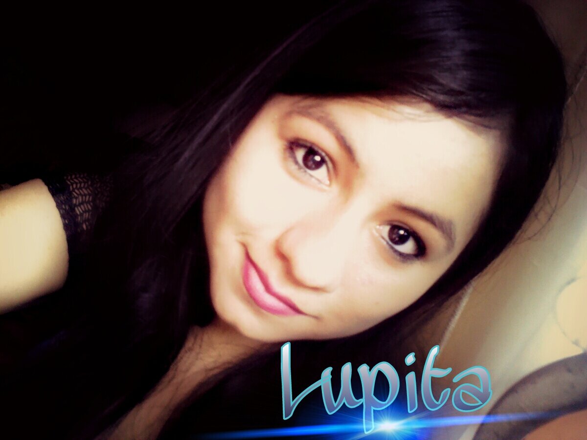 AdrianaPamas's profile picture. 