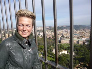 esthernijp's profile picture. 