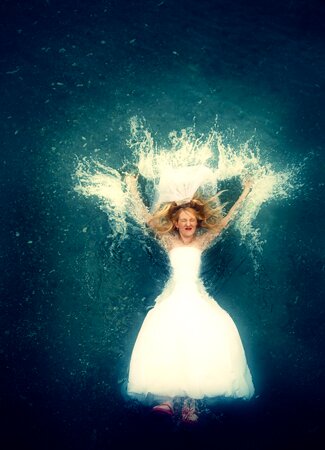 photo98509's profile picture. Everyday one should look around an notice the things they passed by Yesterday