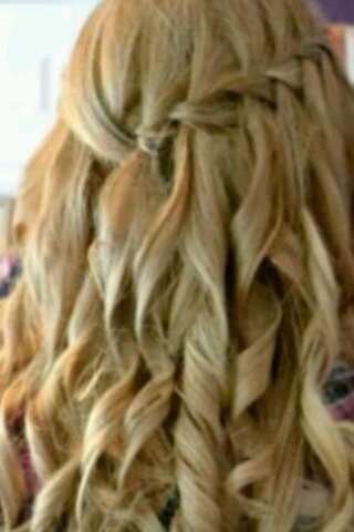 hair4thesoul's profile picture. Hair tutorials, styling, beauty advice, ect. ect.   Happy Styling :D