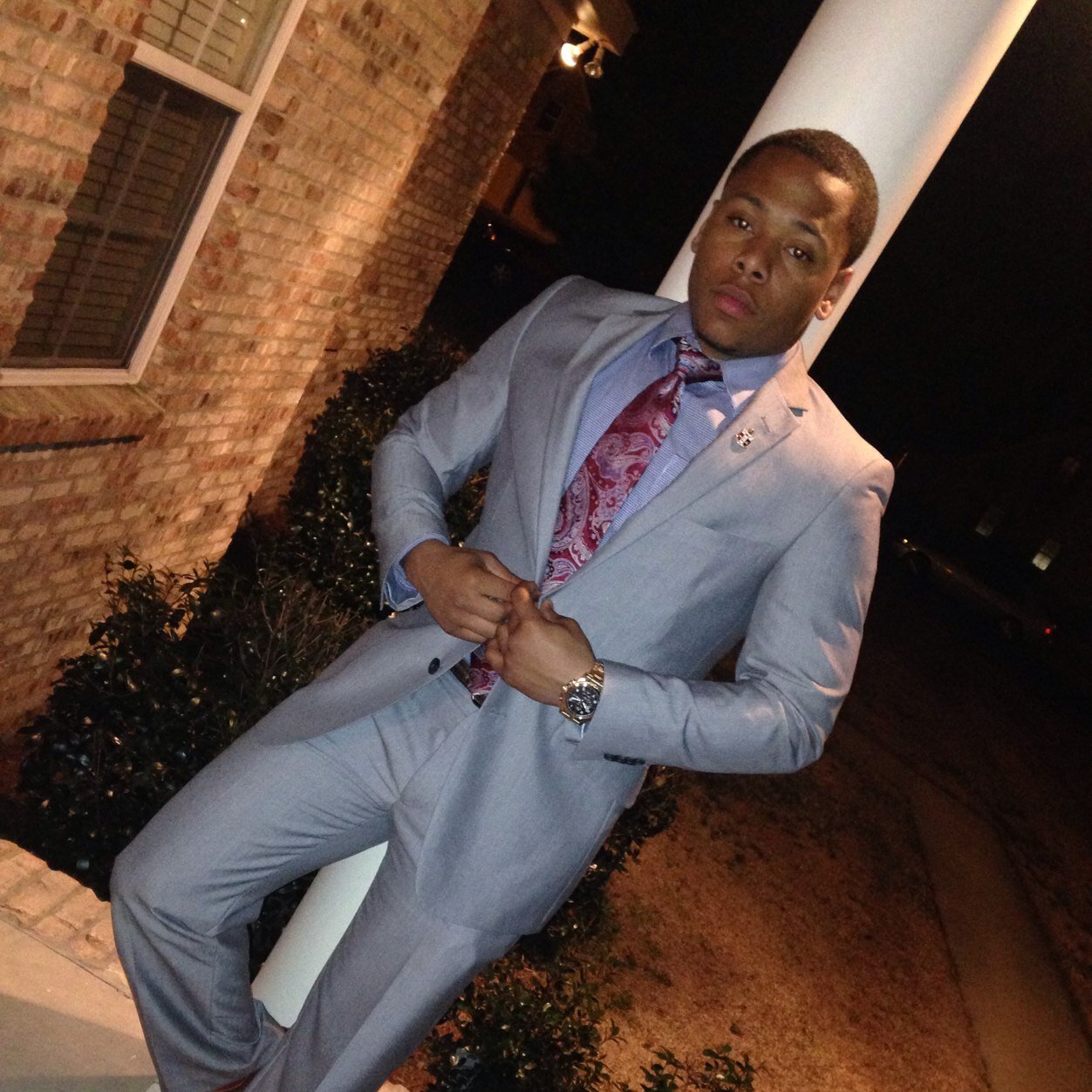 MB4...Child of God #USM KI NUPE AceKlub Southern Miss Track (Retired) IG: itzMB4 I kan... I will... Bachelors.. Masters.. Doctorate in progress