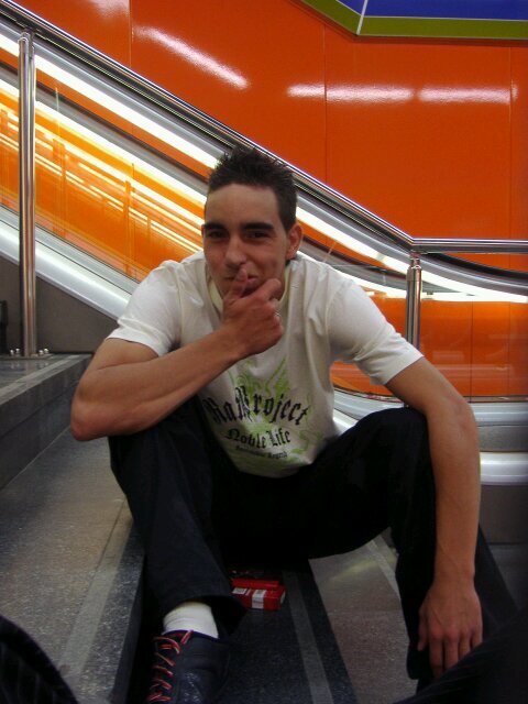 DiAytorr's profile picture. lucha constante. aprendiendo de mis errores sangre vikinga. aporta o aparta. Getafe