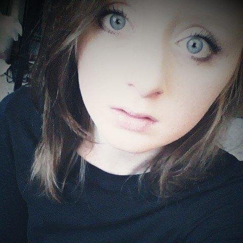 emily_heutmaker's profile picture. Hahh