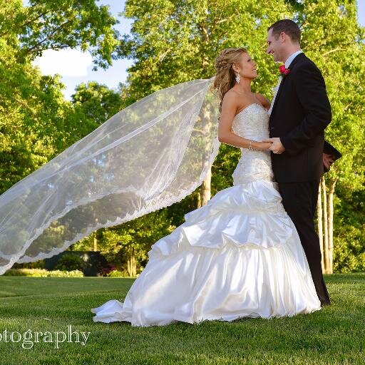 Voted one of the Top 50 Venues in the Country by BRIDES Magazine, the team at Baywood Greens is here to make every moment breathtaking.