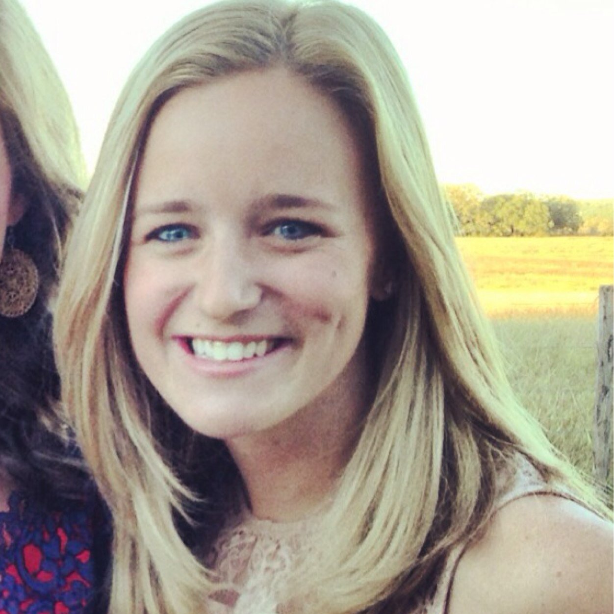 Redeemed to redeem. Lover of tacos, sunny days, and adventuring. Director of College Mobilization @theaustinstone