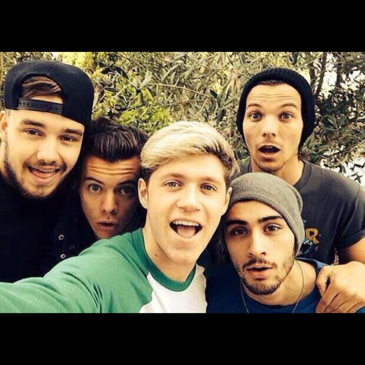 I love the One Direction I'm one of their biggest french fan !!!!!!! I live in france and I'm going to your concert june 21 2013!!!
Please follow me I love you