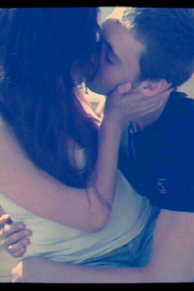 Toetiie, iloveyou♥ wij blijven samen tot het eind ♥ Niemand pakt jou van me af♥ Gekke babeyboo♥ Dikke kuss en knuffel Jouw meisje xxx @siiobhannx