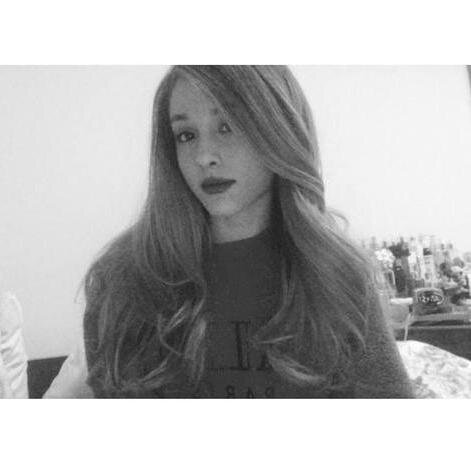 ♥Ariana i never had the chance to meet you, so if u can follow me. Its a big dream, which can become true with one click♥ #Greece.