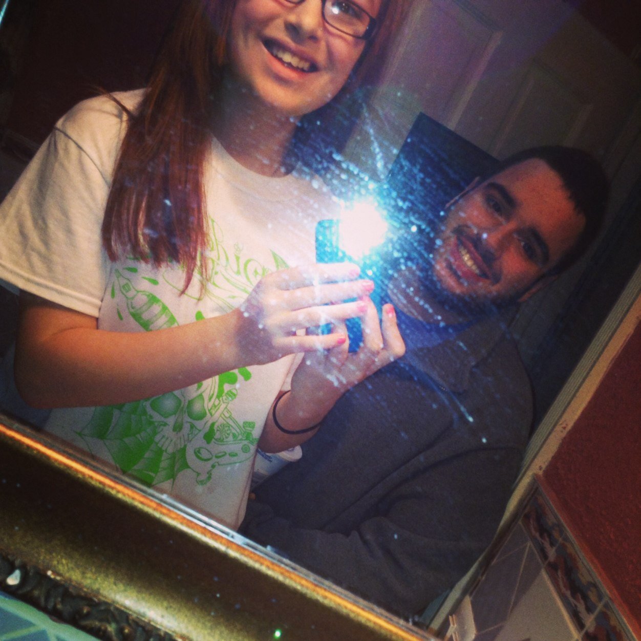 Follow, ill follow back!(: I love cheer. Bentley middle school.!(: Single, but curshing.