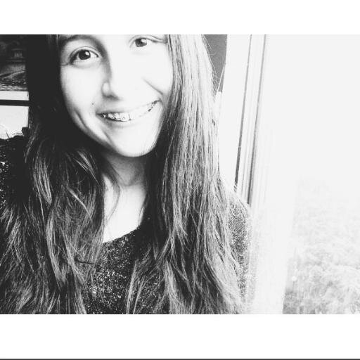 Instagram: Laura_sierra5.