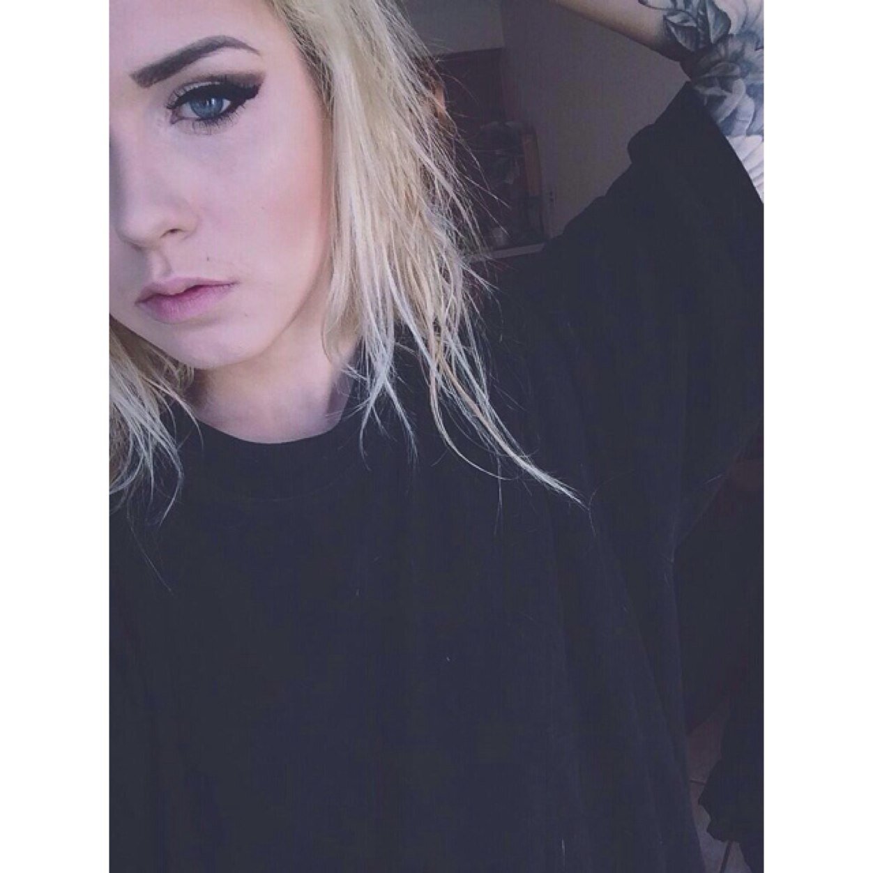 ❁ I just wanted to feel perfect ❁