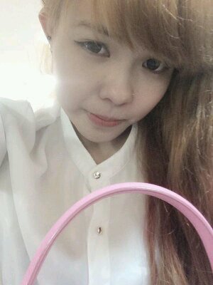 Kemmie95's profile picture. 